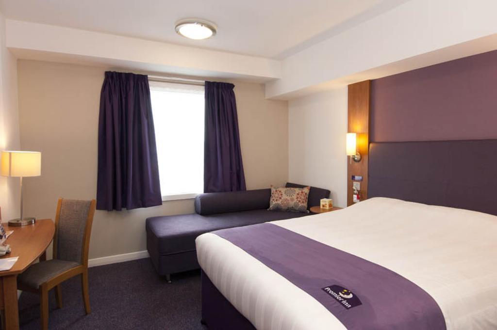 Premier Inn Birmingham City - Waterloo St Ruang foto