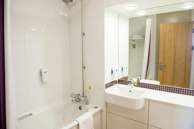 Premier Inn Birmingham City - Waterloo St Bagian luar foto